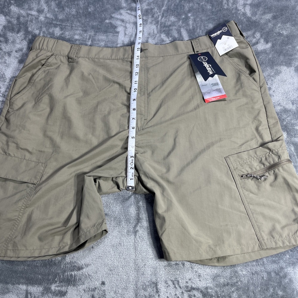 Wrangler Cargo Shorts Mens 44‎ All Terrain Peak Gear Performance Utility Fishing - Picture 5 of 9